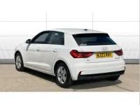 Używany Audi A1 Design 110 KM (80 kW) 2023 Biały SUV