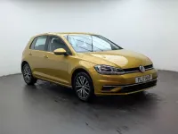 Used VW Golf VII SE 125 HP (91 kW) 2017 Yellow Hatchback