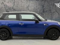 Usado Mini Cooper Hatch 134 CV (98 kW) 2018 Azul Utilitario