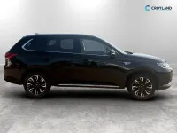 Used Mitsubishi Outlander P-HEV 2017 Black Estate
