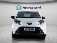 Used Toyota Aygo X PURE 72 HP (52 kW) 2022 White SUV