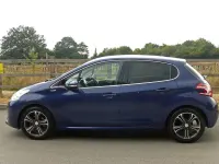 Used Peugeot 208 82 HP (60 kW) 2013 Velvet blue metallic Hatchback