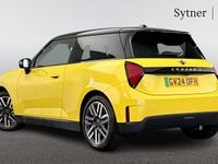 Usado Mini Cooper SE Hatch 158 kW (215 CV) 2024 Amarillo Utilitario