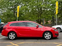 Used Vauxhall Astra SRi 165 HP (121 kW) 2013 Red Estate