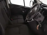 Begagnad Renault Trafic 2020 Silver Minibuss