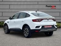 Used Renault Arkana Iconic 140 HP (102 kW) 2022 White SUV
