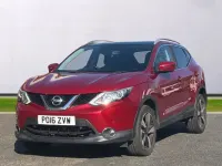Usado Nissan Qashqai N-TEC 115 HP (84 kW) 2016 Vermelho SUV