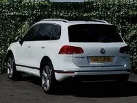 Used VW Touareg R-line Plus 262 HP (192 kW) 2017 White SUV