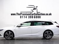 Used Vauxhall Insignia SRi 170 HP (125 kW) 2017 White Estate