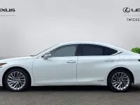 Begagnad Lexus ES300H 218 HK (160 kW) 2021 Sedan