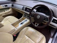 Second-hand Jaguar XF Premium Luxury 2012 Gri Berlinǎ