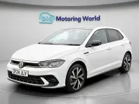 Begagnad VW Polo R-line 110 HK (80 kW) 2024 Vit Halvkombi