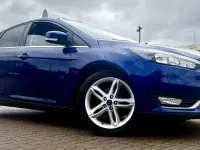 Used Ford Focus Titanium 125 HP (91 kW) 2017 Blue Hatchback