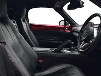 Used Mazda MX5 Inclusive 131 HP (96 kW) 2015 Red Cabriolet