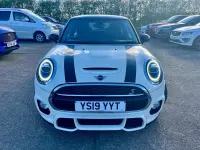 Begagnad Mini Cooper S Hatch 2019 Vit Halvkombi