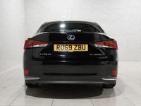 Used Lexus IS300h 223 HP (164 kW) 2019 Black Sedan