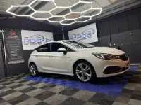 Used Vauxhall Astra SRi 110 HP (80 kW) 2017 White Hatchback