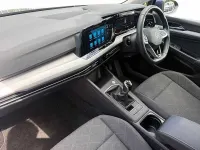 Used VW Golf VIII Life 130 HP (95 kW) 2023 Blue Hatchback