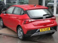 Used Hyundai i20 Advanced 101 HP (74 kW) 2025 Red Hatchback