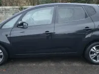 Used Kia Venga 125 HP (91 kW) 2015 Black Hatchback