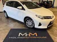 Used Toyota Auris Active 90 HP (66 kW) 2014
