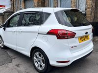 Usado Ford B-MAX Zetec 2013 Branco Monovolume