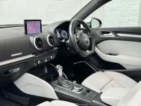 Usado Audi S3 Sportback Performance 300 HP (220 kW) 2015 Preto Citadino