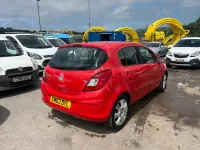 Used Vauxhall Corsa Design Edition 90 HP (66 kW) 2007 Red Hatchback