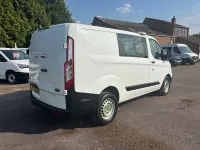 Used Ford Transit Custom 105 HP (77 kW) 2019 White Van
