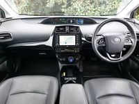 Used Toyota Prius 122 HP (89 kW) 2020 Blue Hatchback