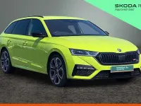 Used Skoda Octavia vRS 180 HP (132 kW) 2023 Hyper green Estate