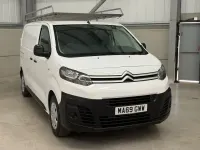 Used Citroën Dispatch 120 HP (88 kW) 2019 White MPV