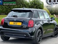 Begagnad Mini Cooper Exclusive 136 HK (100 kW) 2021 Svart Halvkombi