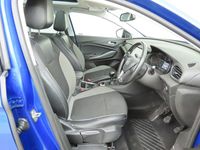 Used Vauxhall Grandland X Sport 130 HP (95 kW) 2018 Blue SUV