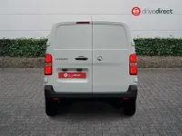 Used Vauxhall Vivaro S 100 HP (73 kW) 2023 White MPV