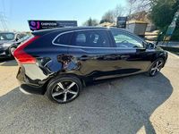 Used Volvo V40 R-Design 122 HP (89 kW) 2017 Black Hatchback