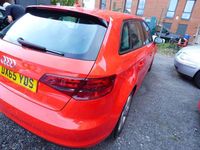 Begagnad Audi A3 Sport 2015 Röd Halvkombi