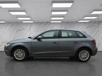 Usado Audi A3 Sportback Design 116 CV (85 kW) 2017 Gris Utilitario