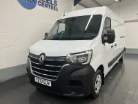 Käytetty Renault Master Business 2023 Valkoinen Tila-auto