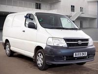 Used Toyota HiAce 120 HP (88 kW) 2009 White Van