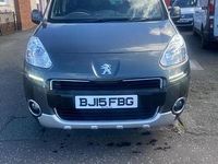 Used Peugeot Partner Tepee Outdoor 92 HP (67 kW) 2015 Grey MPV