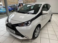 used Toyota Aygo 1.0 VVT-I X-PLAY 5d 69 BHP (ULEZ COMPLIANT)