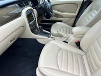 Usado Jaguar X-type SE 2009 Azul Sedan