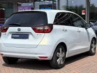 Used Honda Jazz Hybrid 109 HP (80 kW) 2021 Sunlight white Hatchback