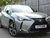 Usado Lexus UX 150 kW (204 HP) 2021 Prateado SUV