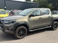 Used Toyota HiLux 204 HP (150 kW) 2025 Bronze Pickup