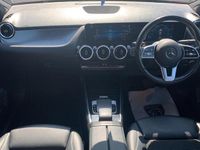 Used Mercedes B200 Executive 148 HP (108 kW) 2020 Red MPV