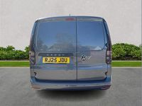 Usado VW Caddy Pro 120 HP (88 kW) 2025 Cinzento Monovolume