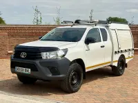 Used Toyota HiLux Active 150 HP (110 kW) 2018 White Pickup