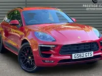 Used Porsche Macan 360 HP (264 kW) 2017 Red SUV